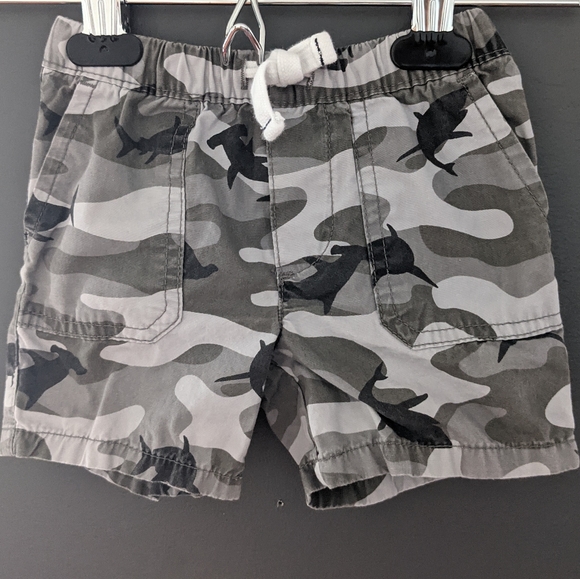 Gray and black camo shark print shorts - Picture 1 of 3